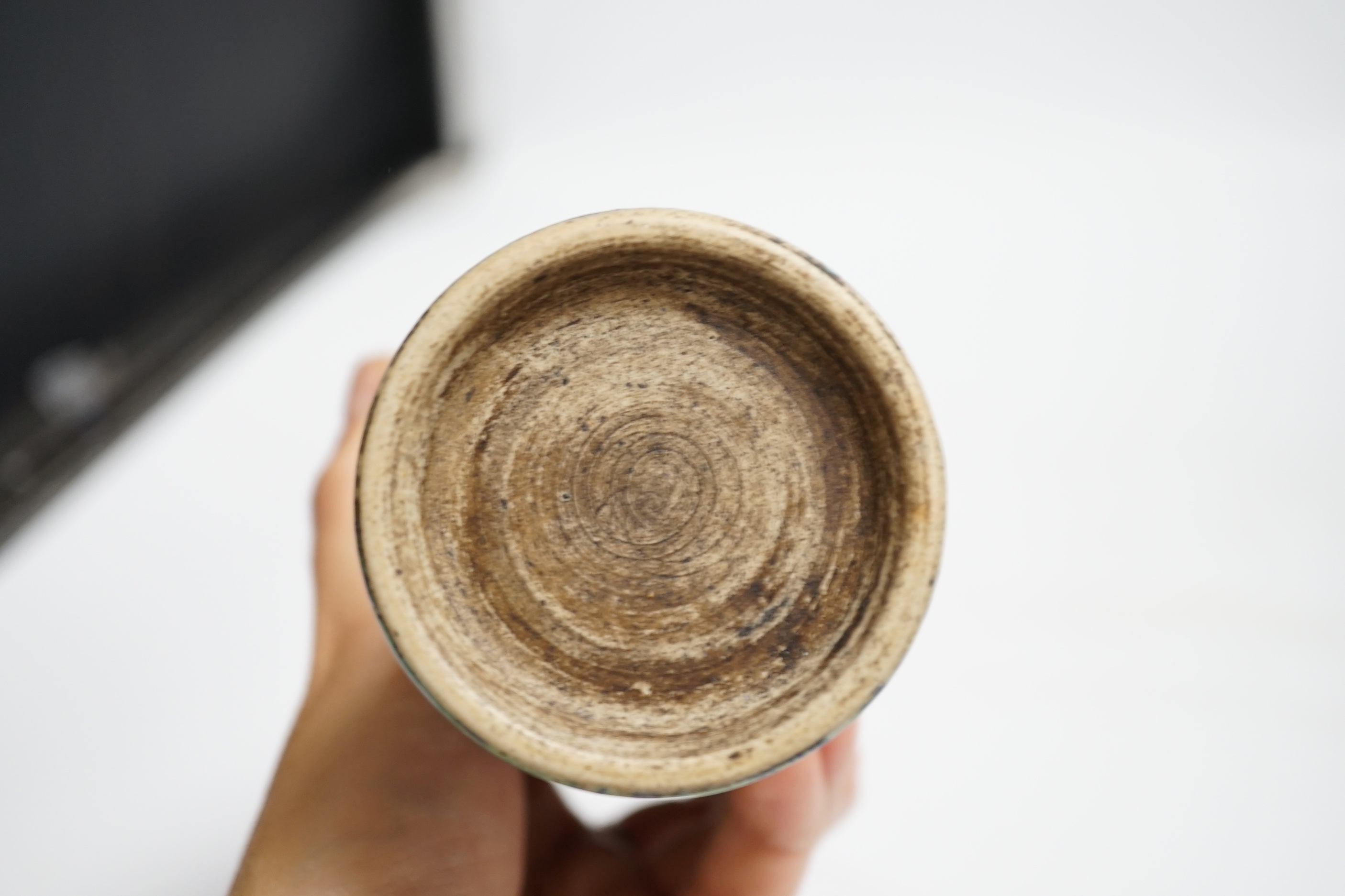 A Chinese marbled baluster vase, 15cm